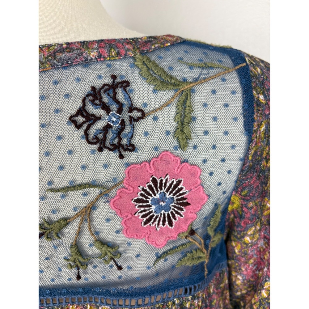 Anthropologie Postmark Ciutadella Top Lace Embroidered Floral Size M Bell Sleeve - Picture 12 of 17